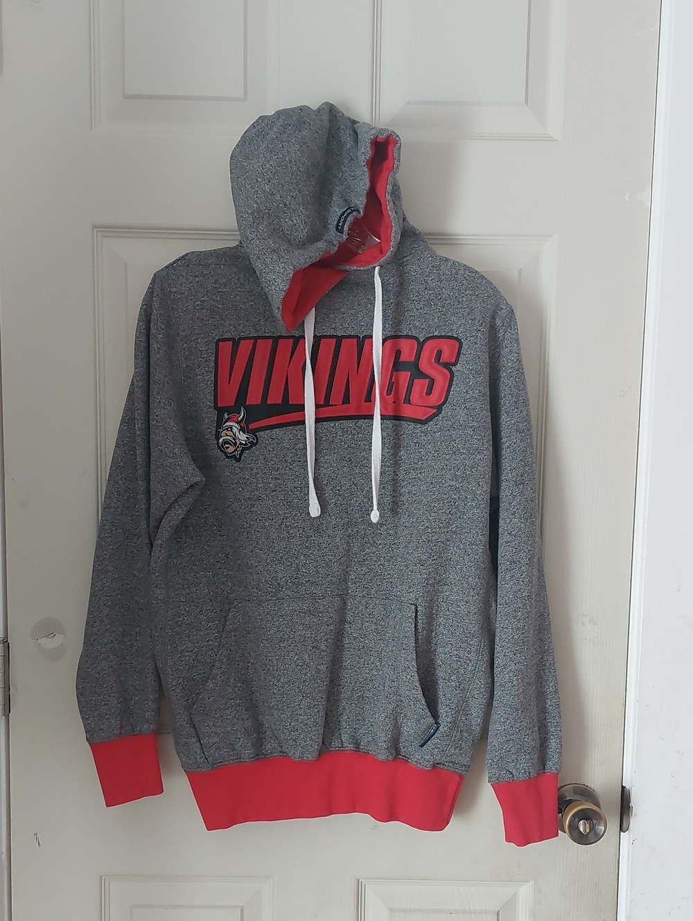 CI Sport VIKINGS Heathered Gray And Red Hooded Sweatshirt Size S